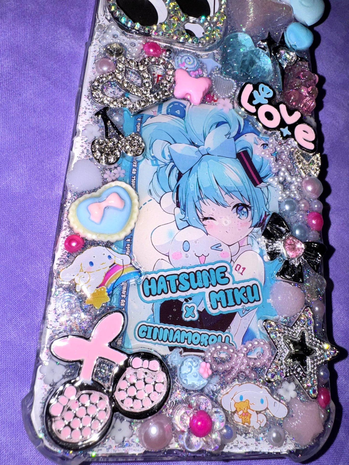 Hatsune Miku Freestyle - iPhone 16 Pro Max